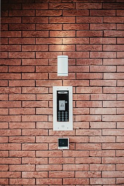 Intercom system mantanances or new installation. Berchleigh north ext 2 near mall kempton park Gauteng.